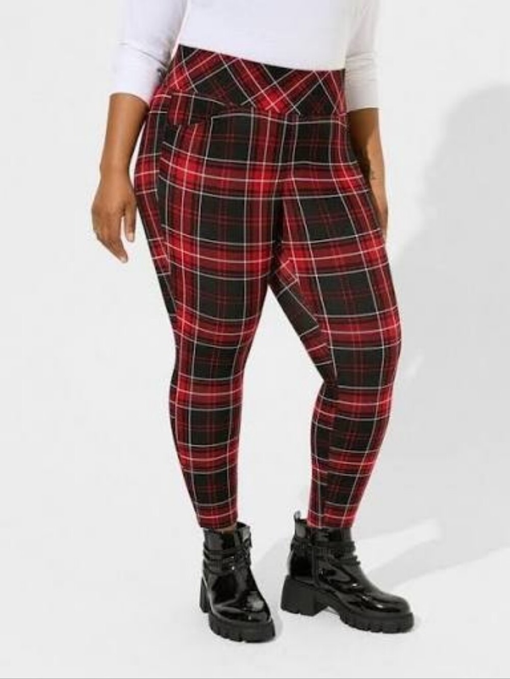 EUC Torrid 2R Red Black White Plaid Ponte Stretch Pixie Pants